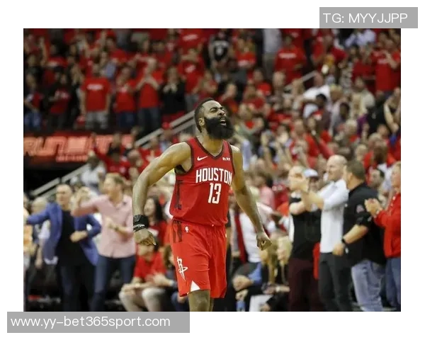 历史上仅有四位球员在35岁后单场得分超过35分的传奇时刻