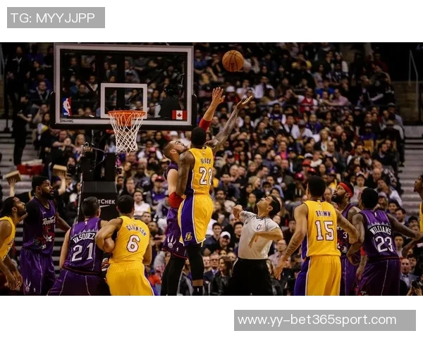 米切尔盛赞泰森的努力与进步期待他未来更辉煌的表现