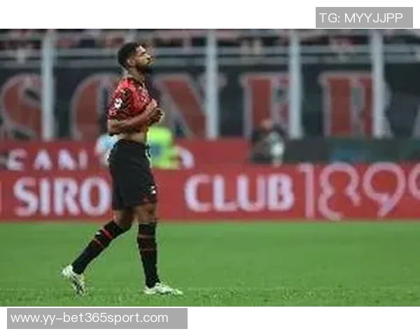 迪马透露奇克训练中不适提前离场明日将进行详细检查 迪马透露奇克训练中不适提前离场明日将进行详细检查