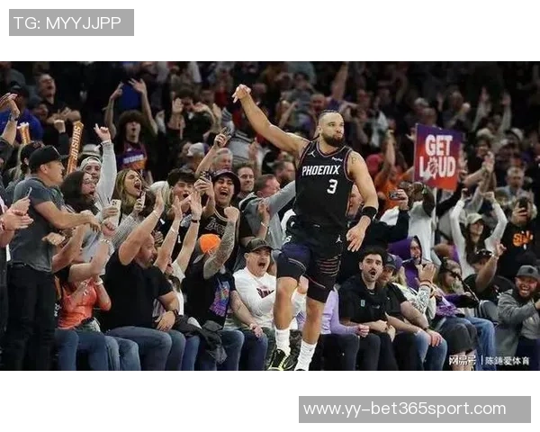 布克出手次数偏少狄龙呼吁他应更加自信展现得分能力 布克出手次数偏少狄龙呼吁他应更加自信展现得分能力