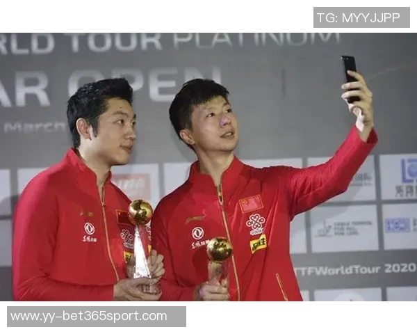 篮网队抵达澳门备战中国赛名宿卡特亲临助阵展现风采 篮网队抵达澳门备战中国赛名宿卡特亲临助阵展现风采