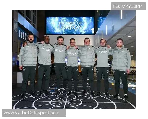 罗塞尼尔亲自发出邀请麦克法兰即将加入蓝军一线队教练组 罗塞尼尔亲自发出邀请麦克法兰即将加入蓝军一线队教练组