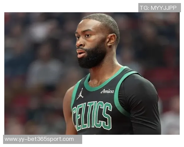 杰伦布朗进入MVP讨论后防守压力加大效率下滑引发关注 杰伦布朗进入MVP讨论后防守压力加大效率下滑引发关注